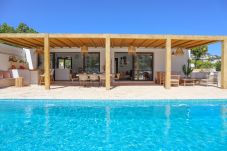 Villa in Moraira - Casita Travel | Villa Josa | Moderne Villa in Moraira dichtbij dorp en strand
