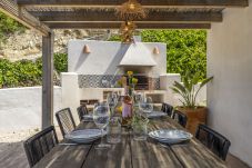 Villa in Benissa - Casita Travel | Finca Elodie