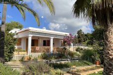  Villa Santa Eulalia | Een vrijstaande villa met privé zwembad op Ibiza, Spanje