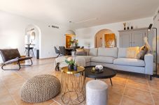 Villa in Canillas de Aceituno - Casita Travel | Casa Cartarra | Vakantiehuis Andalusie met prive zwembad
