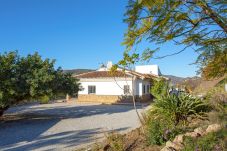 Villa in Canillas de Aceituno - Casita Travel | Casa Cartarra | Vakantiehuis Andalusie met prive zwembad