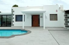Villa in Playa Blanca - Villa Rosalia