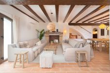 Villa in Javea - Casita Travel | Luxe Finca Genciana in Javea