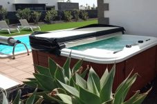 Villa in Playa Blanca - Villa Montana Roja