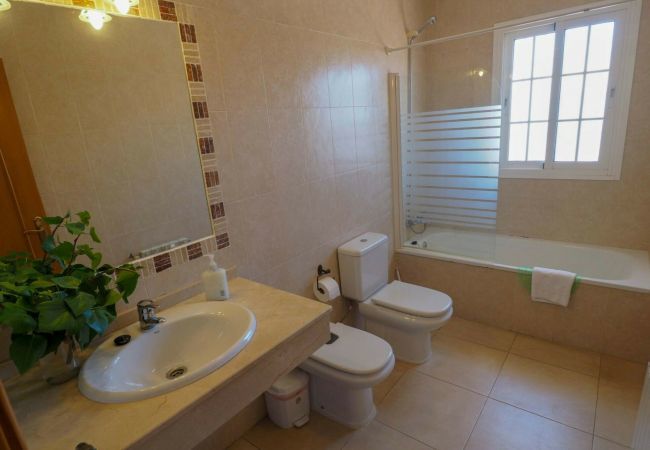 Villa in Nerja - Villa Burriana Villa in Nerja - Villa Burriana