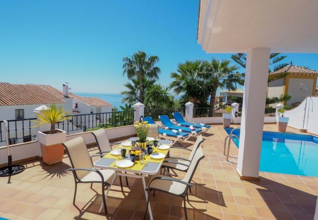 Villa in Nerja - Villa Burriana Villa in Nerja - Villa Burriana