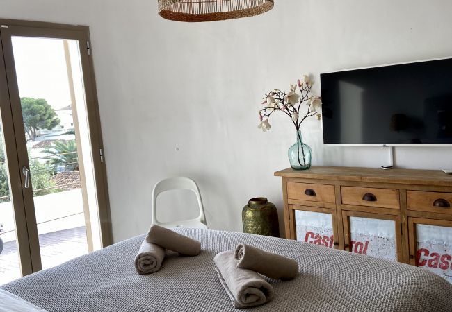 Villa in Moraira - Casita Travel | Villa Ibiza Style Villa in Moraira - Casita Travel | Villa Ibiza Style
