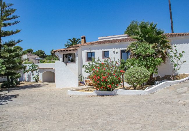 Villa in Moraira - Casita Travel | Casa Contenta Villa in Moraira - Casita Travel | Casa Contenta