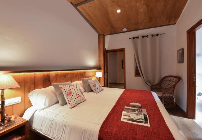 De moderne Finca del Norte met privé zwembad in Arucas, Gran Canaria Finca del Norte is een ruim en modern vakantiehuis met verwarmd privé zwembad in Arucas, Gran Canaria