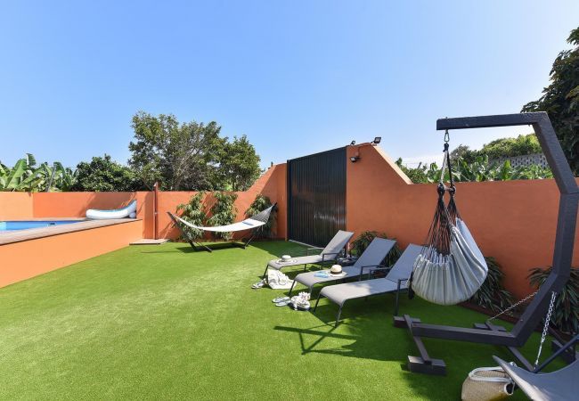 De moderne Finca del Norte met privé zwembad in Arucas, Gran Canaria Finca del Norte is een ruim en modern vakantiehuis met verwarmd privé zwembad in Arucas, Gran Canaria