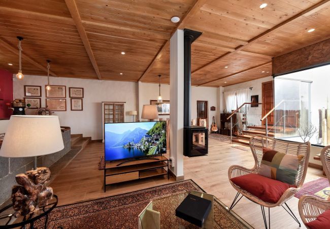 De moderne Finca del Norte met privé zwembad in Arucas, Gran Canaria Finca del Norte is een ruim en modern vakantiehuis met verwarmd privé zwembad in Arucas, Gran Canaria