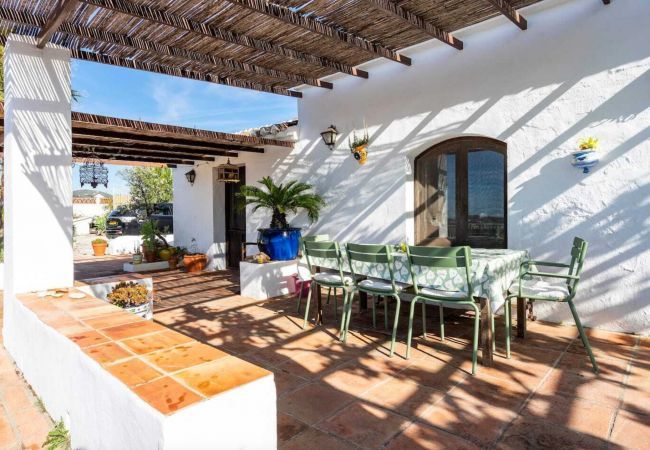 Villa met privé zwembad in Frigiliana | Casita Travel Mooie finca met panoramisch uitzicht en privé zwembad. Vlakbij het pittoreske Frigiliana.