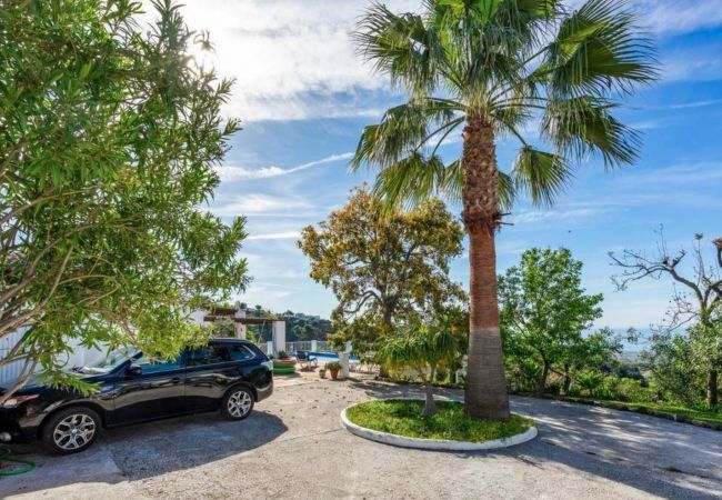 Villa met privé zwembad in Frigiliana | Casita Travel Mooie finca met panoramisch uitzicht en privé zwembad. Vlakbij het pittoreske Frigiliana.