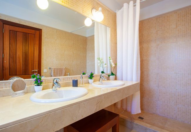 Villa in Puerto del Carmen - Villa Puerto Calero Villa in Puerto del Carmen - Villa Puerto Calero