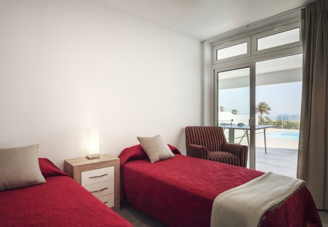 Villa in Puerto del Carmen - Villa June Villa in Puerto del Carmen - Villa June