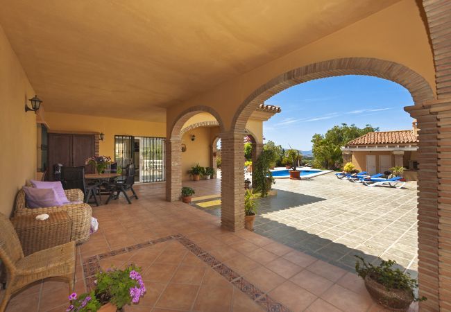Villa in Alhaurín el Grande - Villa Laura Villa in Alhaurín el Grande - Villa Laura