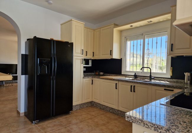 Villa in Canillas de Aceituno - Casa Cartarra Villa in Canillas de Aceituno - Casa Cartarra