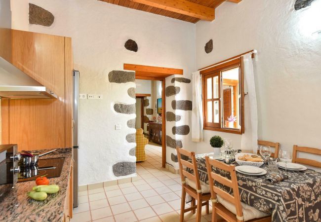 Villa in Ingenio - Casa Fuzetta Villa in Ingenio - Casa Fuzetta
