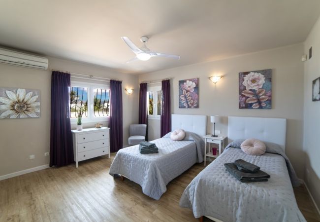 Villa in Puerto del Carmen - Villa Magnolia Villa in Puerto del Carmen - Villa Magnolia