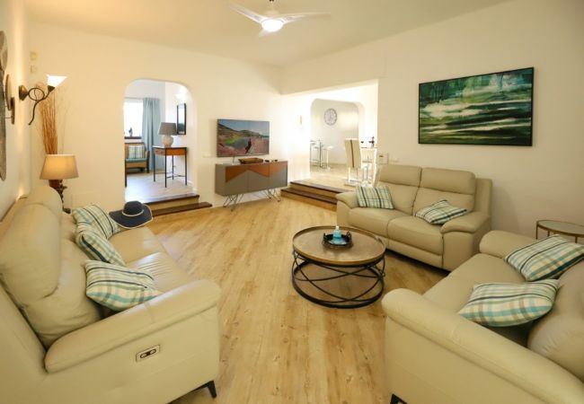 Villa in Puerto del Carmen - Villa Magnolia Villa in Puerto del Carmen - Villa Magnolia