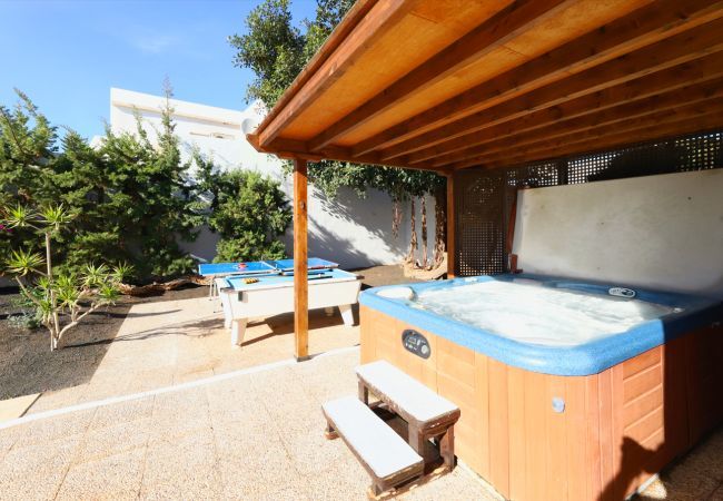 Villa in Puerto del Carmen - Villa Magnolia Villa in Puerto del Carmen - Villa Magnolia
