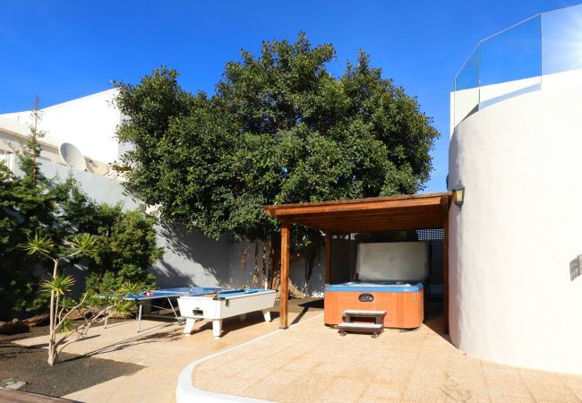 Villa in Puerto del Carmen - Villa Magnolia Villa in Puerto del Carmen - Villa Magnolia
