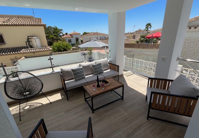 Villa in Nerja - Villa Valeria Villa in Nerja - Villa Valeria
