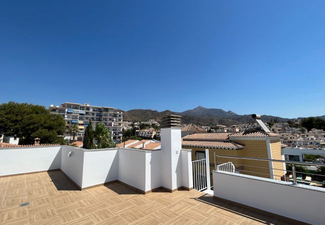 Villa in Nerja - Villa Las Palmeras Villa in Nerja - Villa Las Palmeras