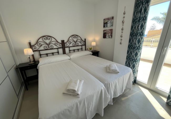 Villa in Nerja - Villa Las Palmeras Villa in Nerja - Villa Las Palmeras