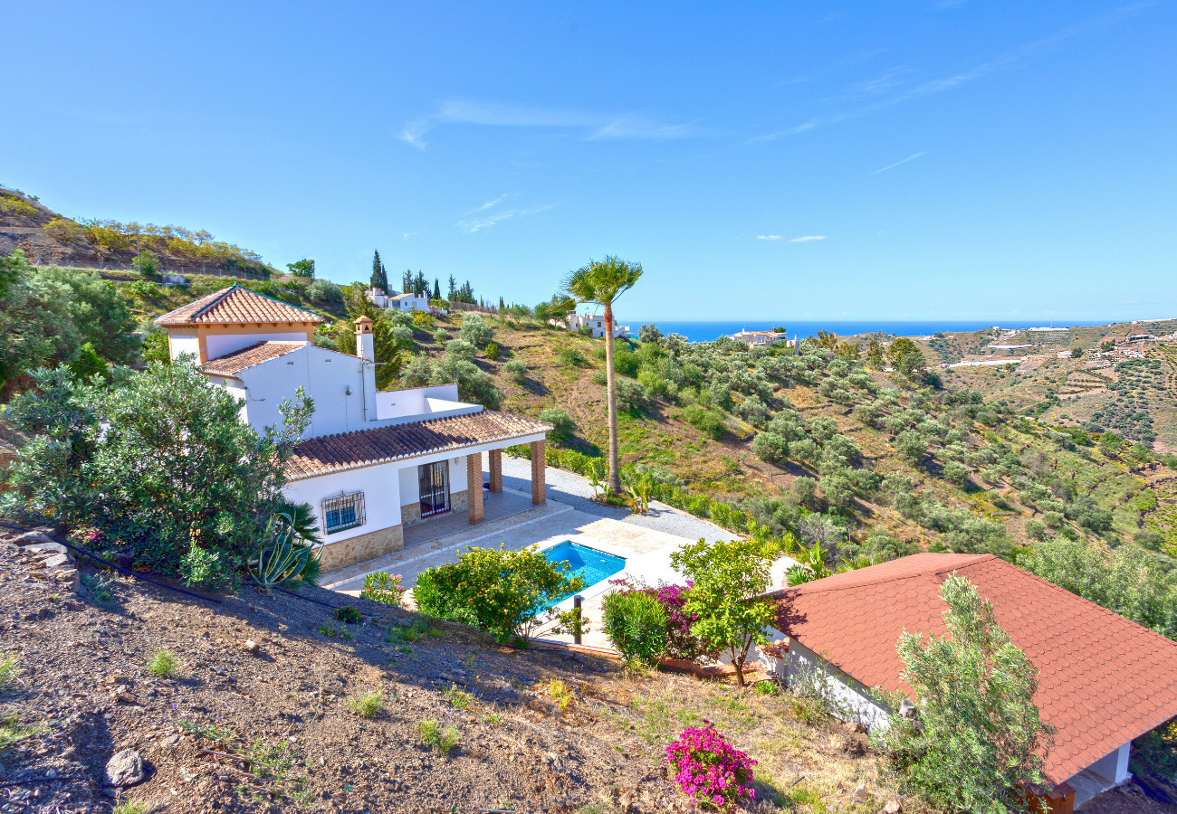 Villa in Torrox - Villa Regazo Andaluz | Villa met privé zwembad op 15 min van zee in Andalusië