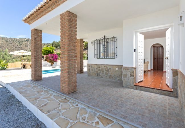 Villa in Torrox - Villa Regazo Andaluz | Villa met privé zwembad op 12 min van zee in Andalusië Villa in Torrox - Villa Regazo Andaluz | Villa met privé zwembad op 12 min van zee in Andalusië
