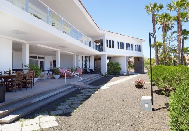 Villa in Las Palmas de Gran Canaria - Villa Tafira Villa in Las Palmas de Gran Canaria - Villa Tafira
