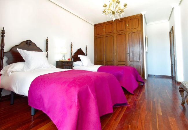 Villa in Las Palmas de Gran Canaria - Villa Tafira Villa in Las Palmas de Gran Canaria - Villa Tafira