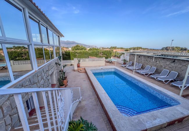 Villa in Alfaz del Pí - Casita Travel | Villa Grande Alfaz del Pi/ 16 personen villa Villa in Alfaz del Pí - Casita Travel | Villa Grande Alfaz del Pi/ 16 personen villa