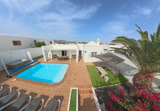 Villa in Puerto del Carmen - Villa Celeste Villa in Puerto del Carmen - Villa Celeste