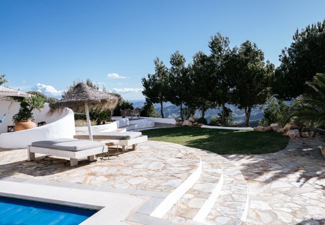 Villa in Canillas de Aceituno - Villa Monte Sereno | Luxe villa met adembenemend uitzicht Villa in Canillas de Aceituno - Villa Monte Sereno | Luxe villa met adembenemend uitzicht