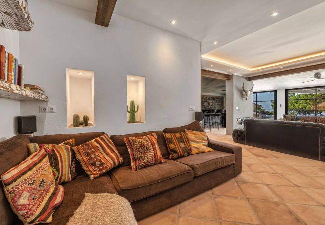 Villa in Canillas de Aceituno - Villa Monte Sereno | Luxe villa met adembenemend uitzicht Villa in Canillas de Aceituno - Villa Monte Sereno | Luxe villa met adembenemend uitzicht