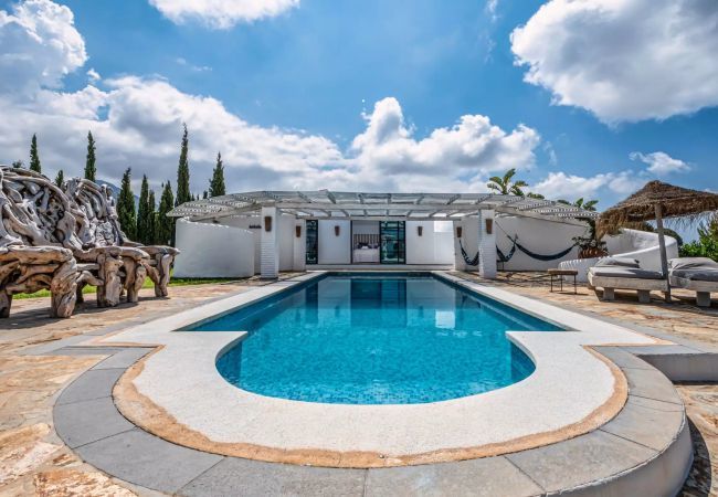 Villa in Canillas de Aceituno - Villa Monte Sereno | Luxe villa met adembenemend uitzicht Villa in Canillas de Aceituno - Villa Monte Sereno | Luxe villa met adembenemend uitzicht