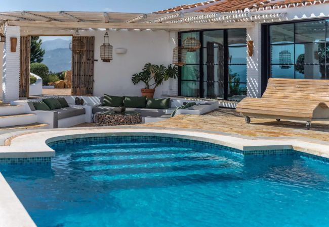 Villa in Canillas de Aceituno - Villa Monte Sereno | Luxe villa met adembenemend uitzicht Villa in Canillas de Aceituno - Villa Monte Sereno | Luxe villa met adembenemend uitzicht