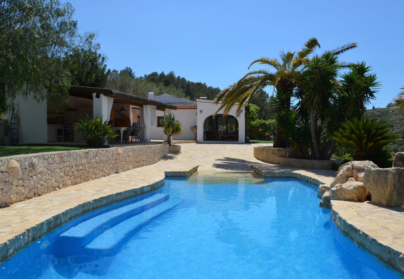 Villa in Benissa - Casita Travel |  Finca Lucette