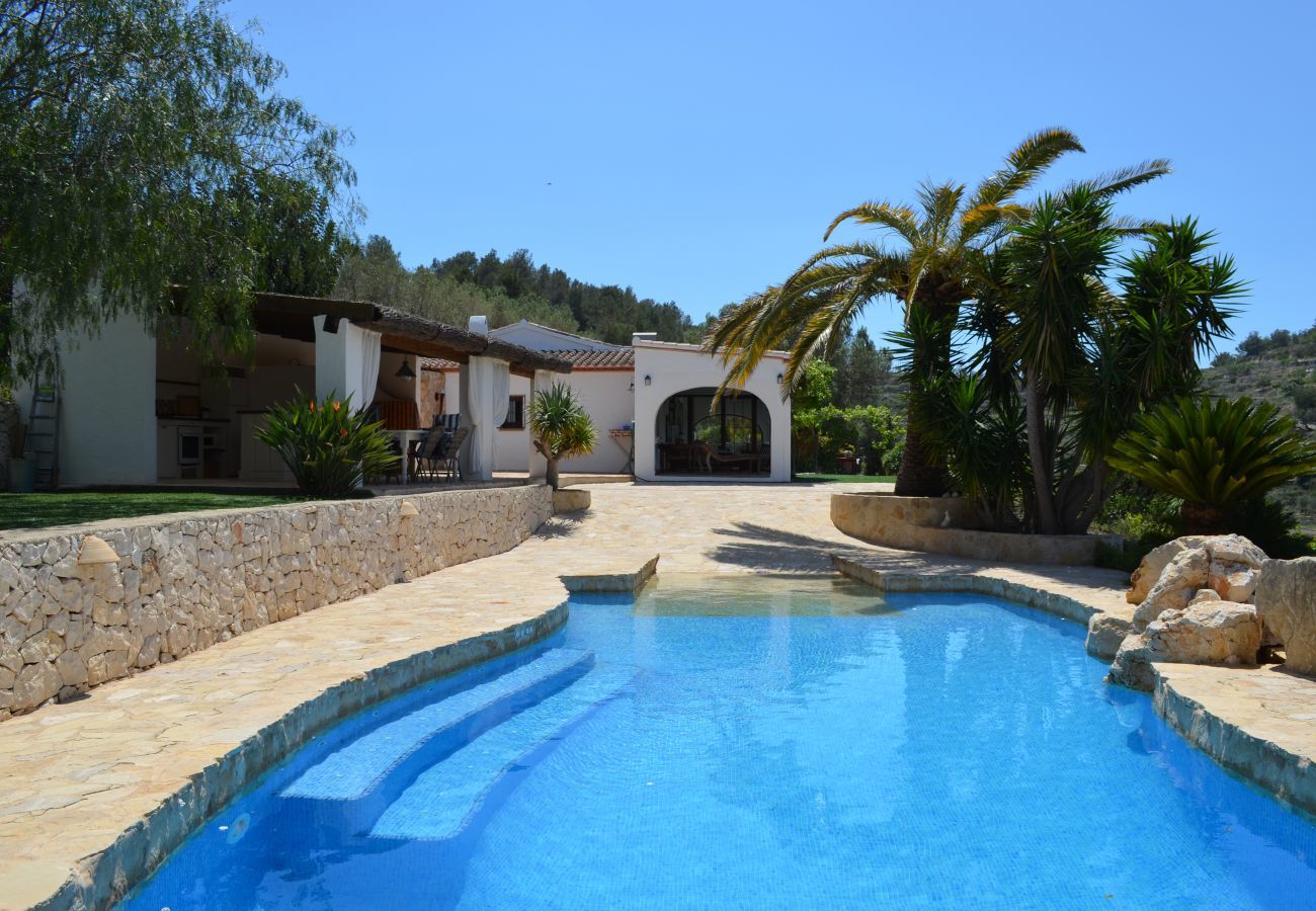 Villa in Benissa - Casita Travel |  Finca Lucette