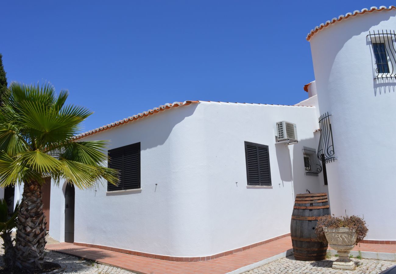 Villa in Carvoeiro - Villa Felipa