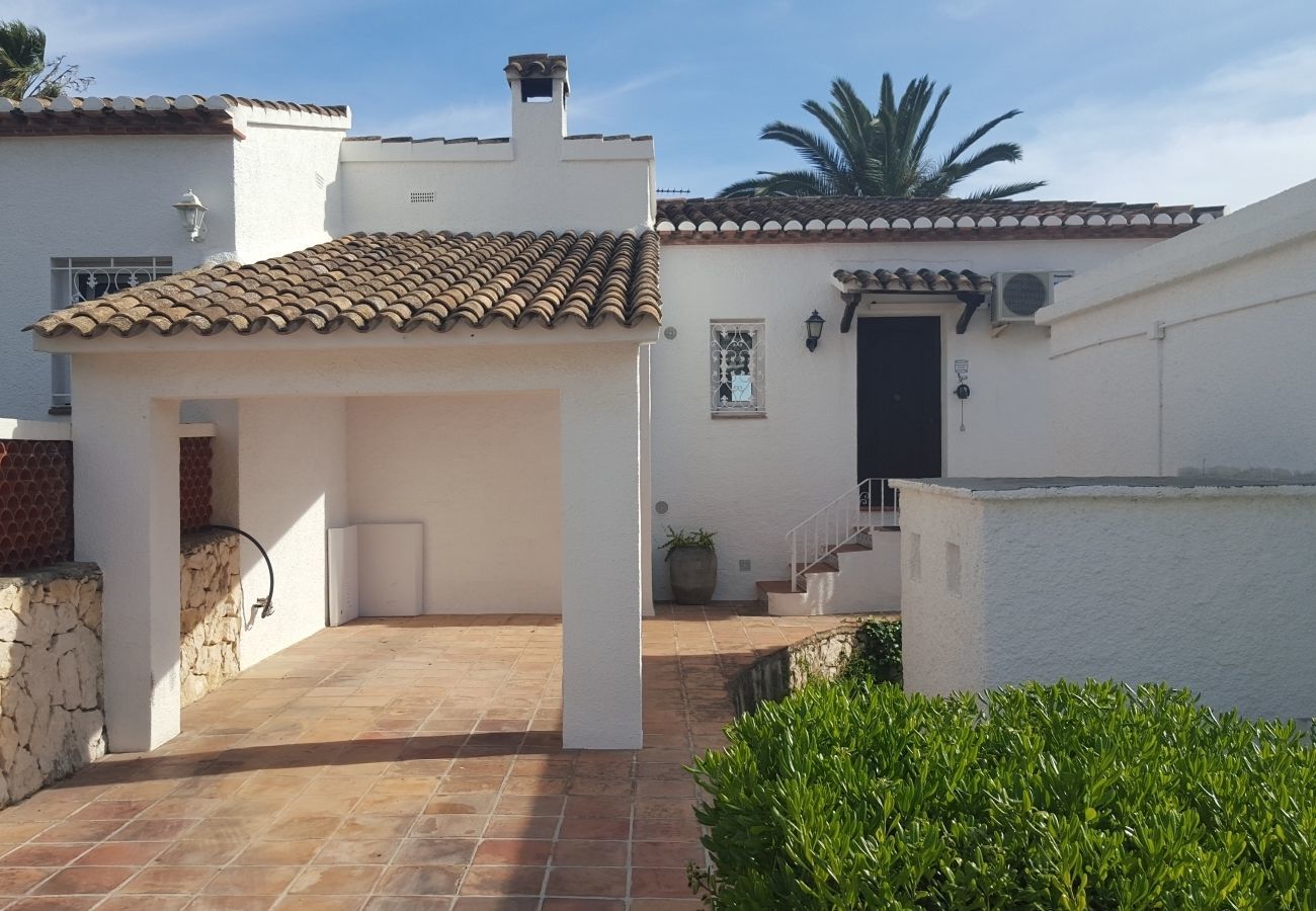 Villa in Moraira - Casita Travel | Villa Lotus