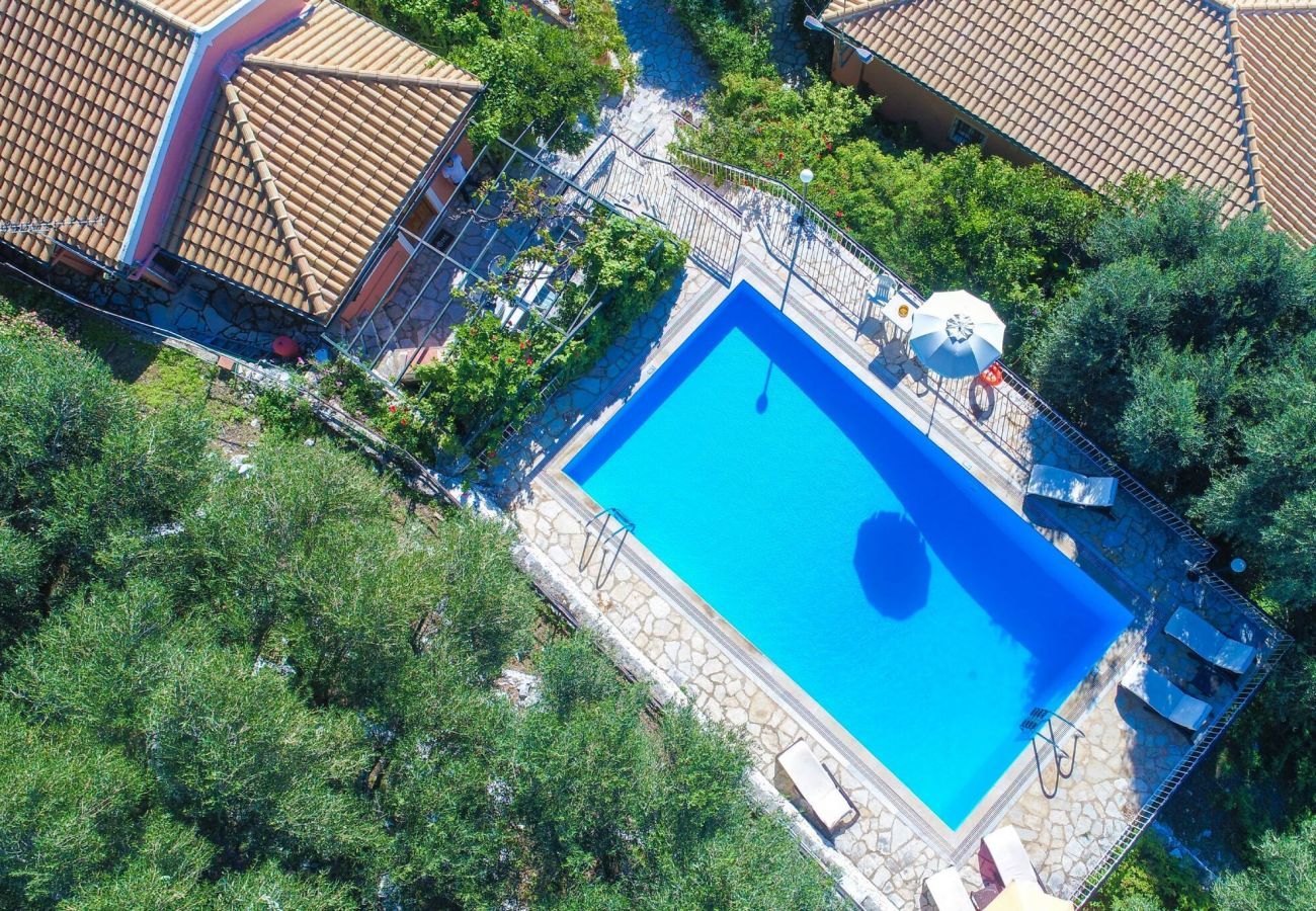 Villa Aspasia | Een vrijstaande villa met privé zwembad en zeezicht op Corfu, Griekenland