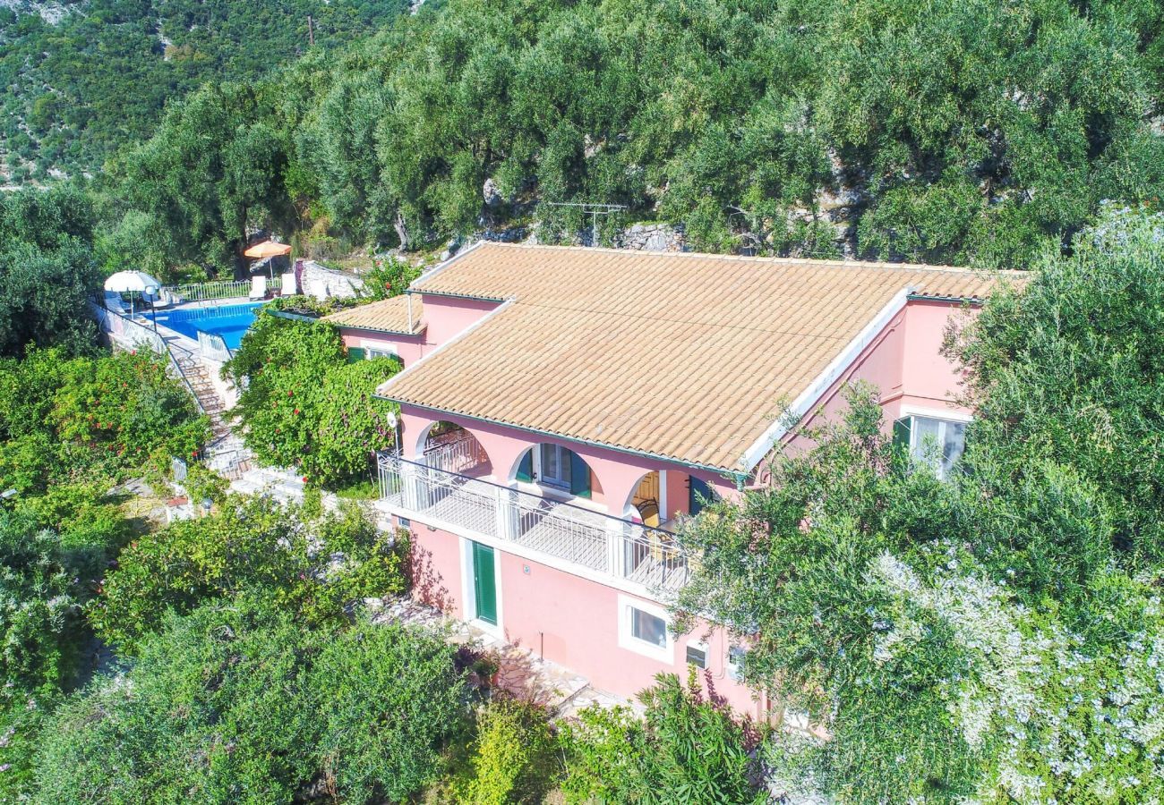 Villa Aspasia | Een vrijstaande villa met privé zwembad en zeezicht op Corfu, Griekenland