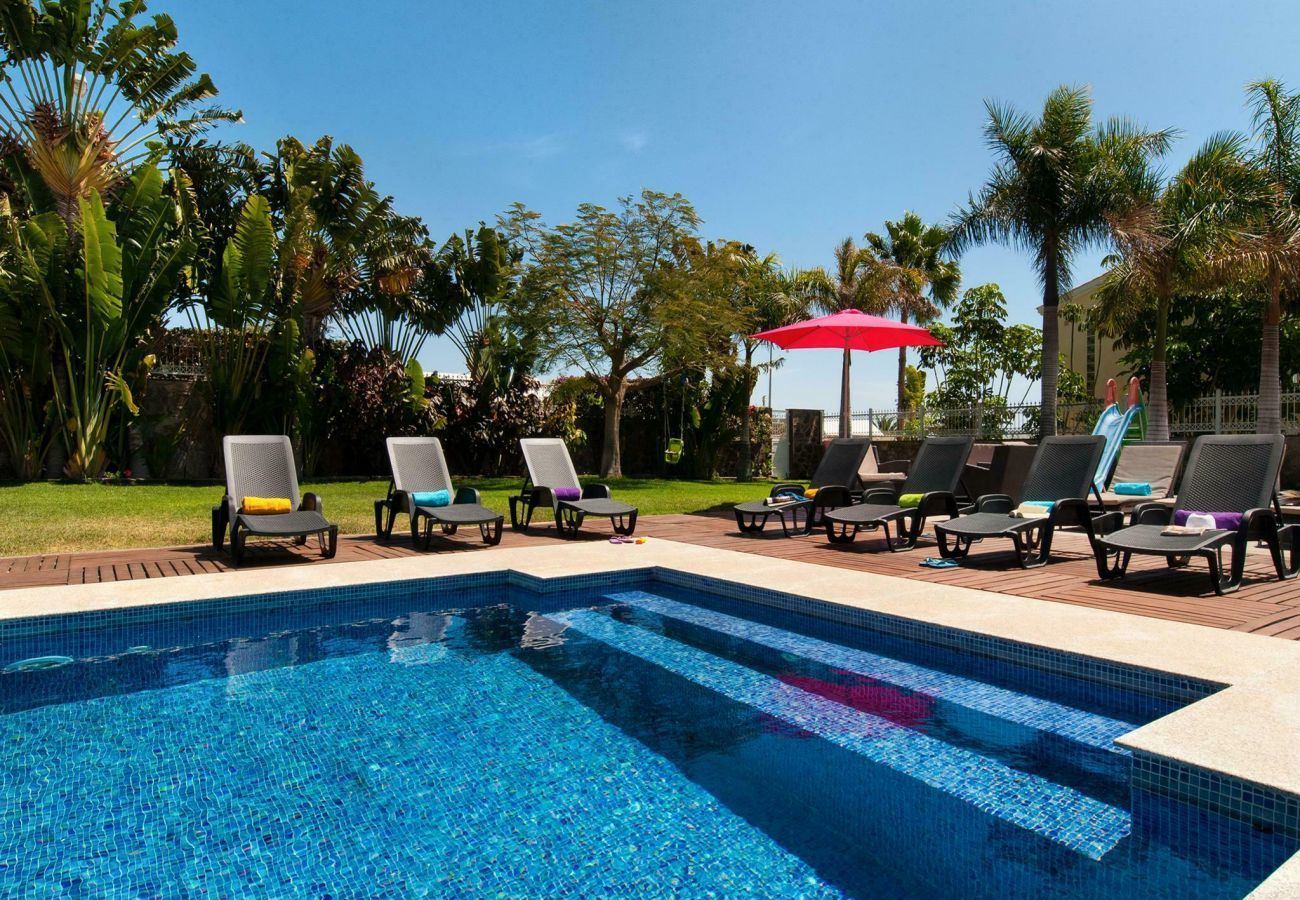 Villa Sol Deluxe is een prachtig vrijstaand vakantiehuis met verwarmbaar privé zwembad in Maspalomas, Gran Canaria