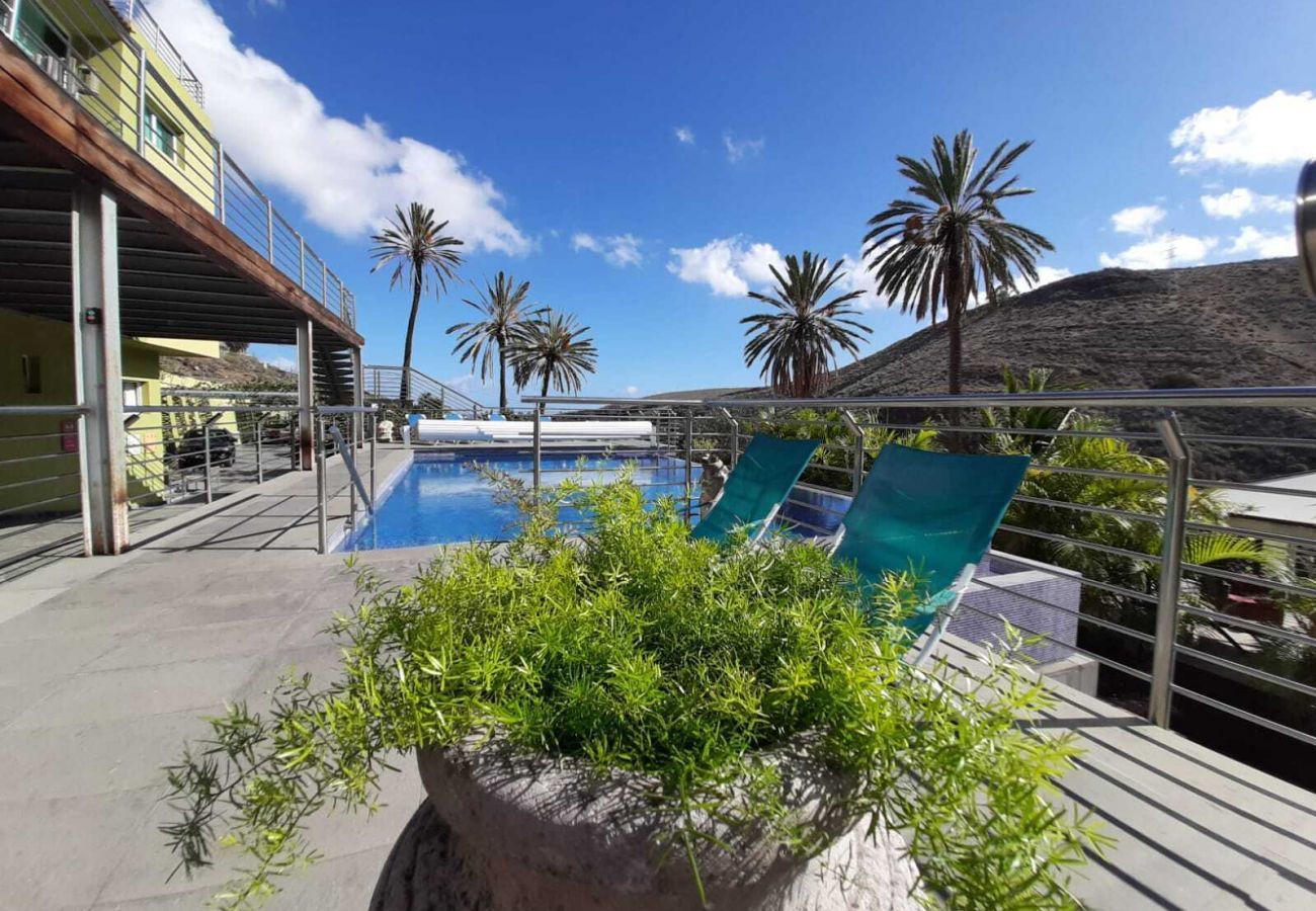 Finca Telde biedt een relax vakantie aan grote groepen. Met privé zwembad en mooie wandelpaden in Telde, Gran Canaria