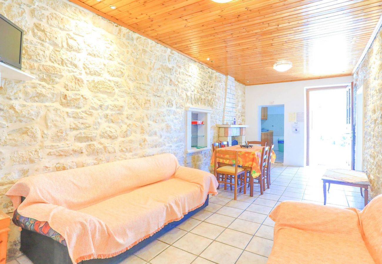 Villa Nisaki | Een vrijstaande villa met privé zwembad en zeezicht op Corfu, Griekenland