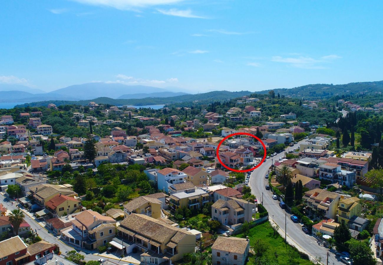Appartement Anatolia | Een knus appartement met balkon en zeezicht op Corfu, Griekenland
