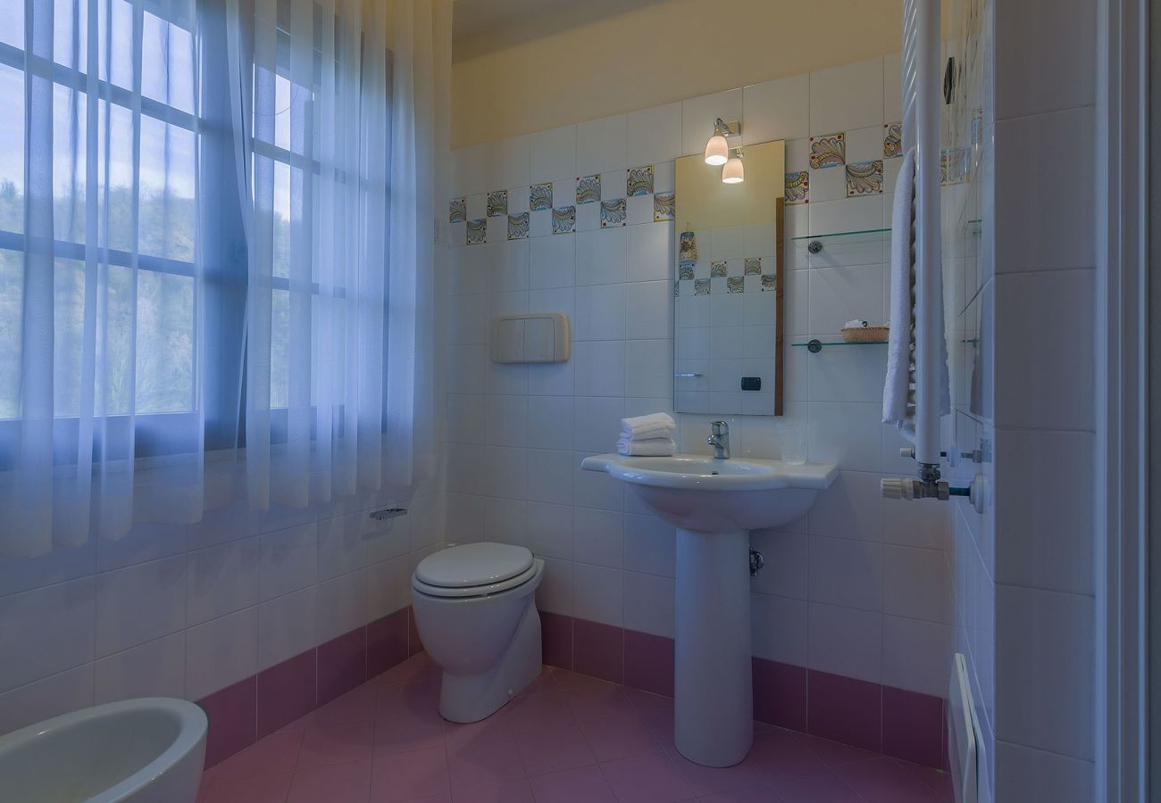 Villa Donna, royale villa met privé zwembad en geweldig uitzicht over het landschap van Le Marche, Urbania